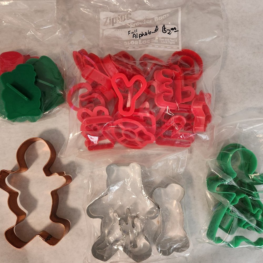 Vintage 1980's Cookie Cutters Assorted Lot / Set of 41 - Excellent Condition